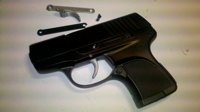 Oprava spouště dětské airsoftové pistole